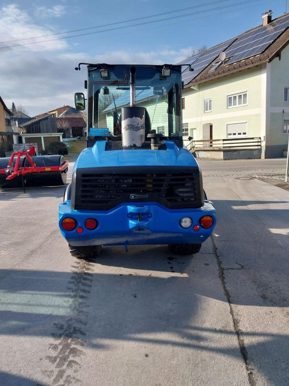 Chargeuse sur pneus CAT 907H