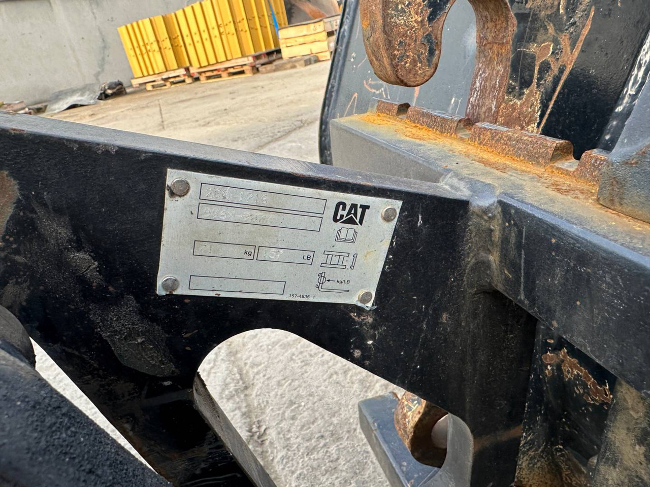 Chargeuse sur pneus CAT 907M