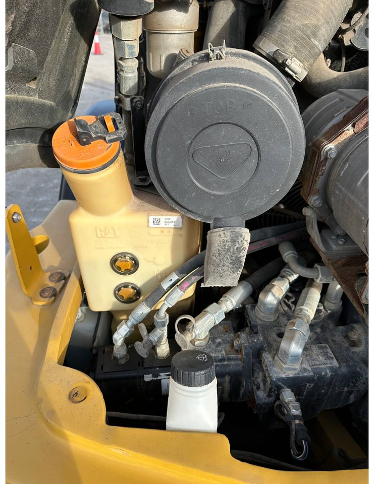 Chargeuse sur pneus CAT 907M