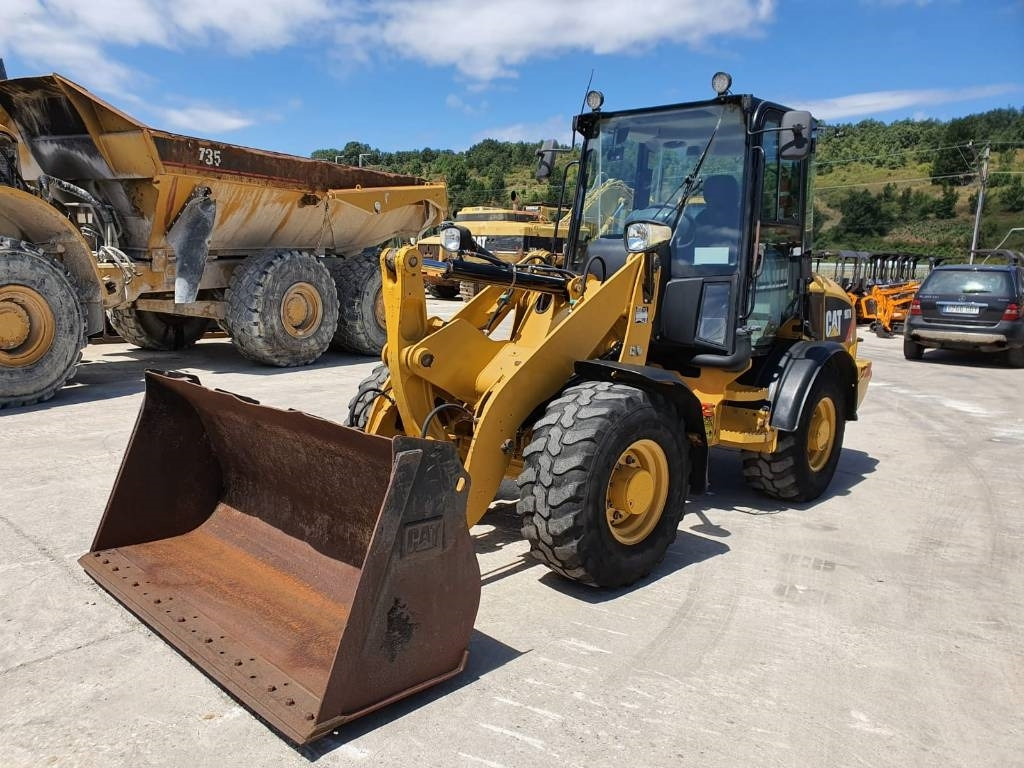 Chargeuse sur pneus CAT 907 H