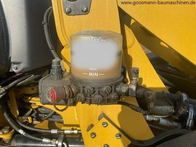 Chargeuse sur pneus CAT 907 M