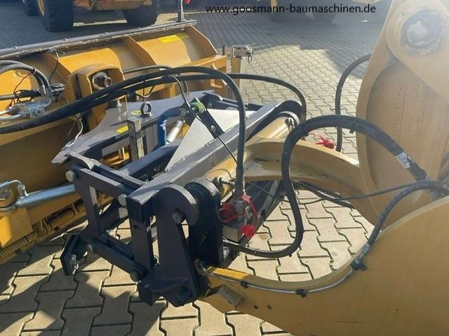 Chargeuse sur pneus CAT 907 M