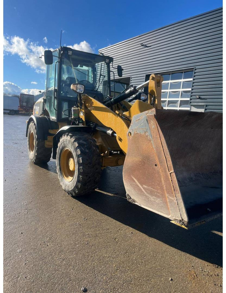 Chargeuse sur pneus CAT 908