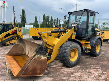 Chargeuse sur pneus CAT 908M