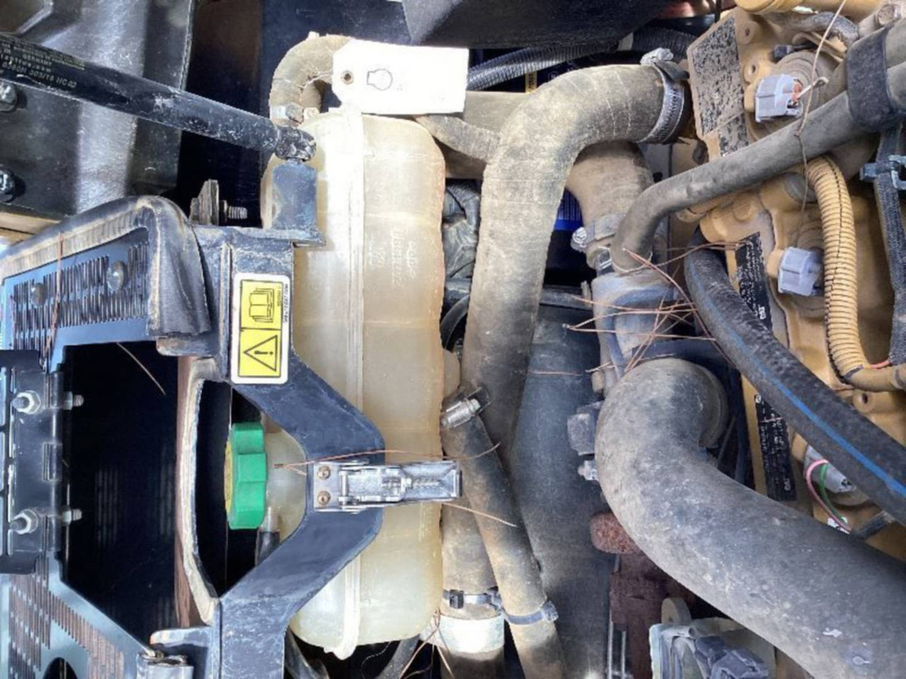 Chargeuse sur pneus CAT 908M