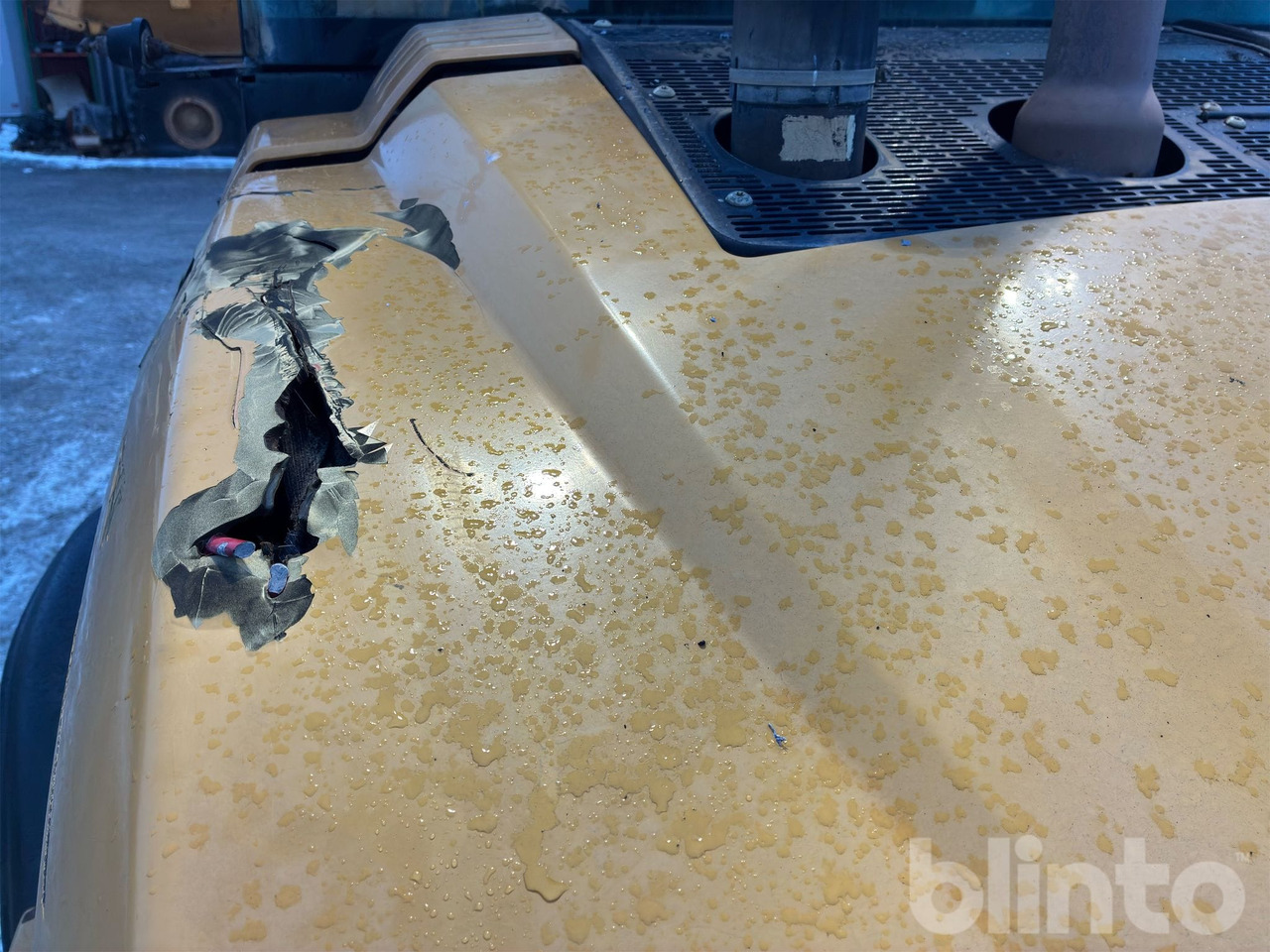 Chargeuse sur pneus CAT 908M