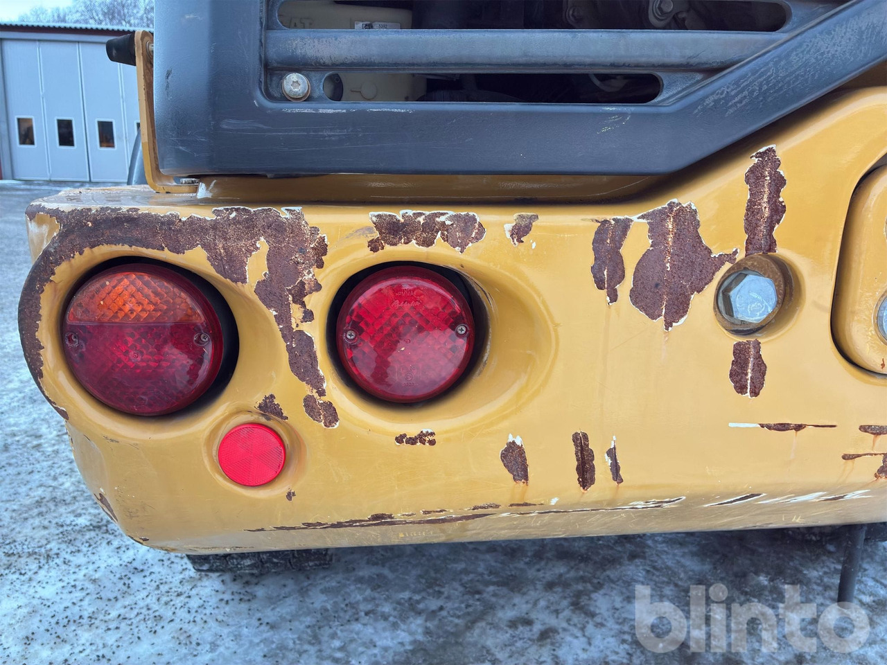 Chargeuse sur pneus CAT 908M