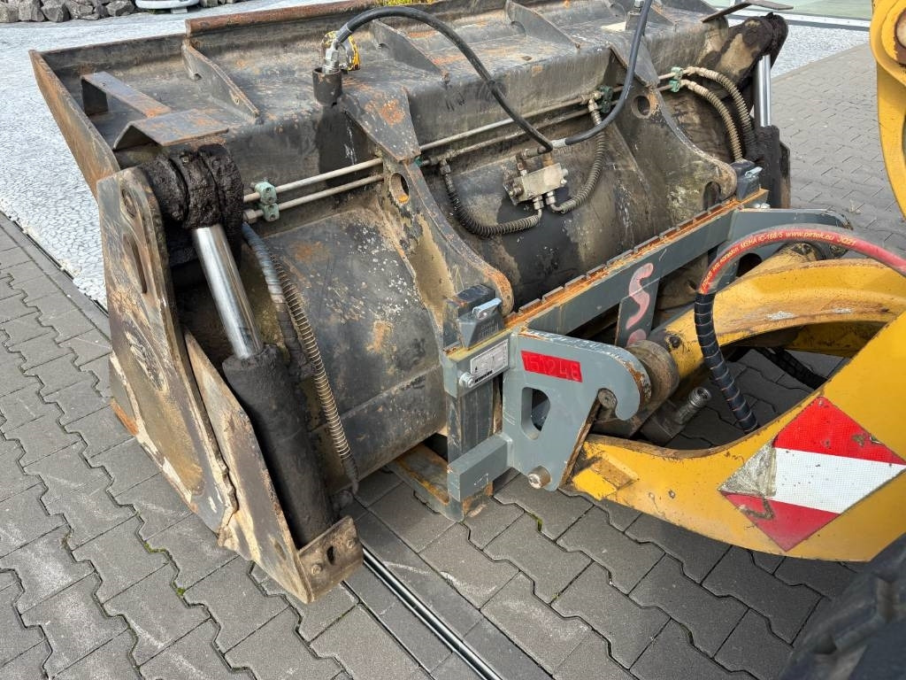 Chargeuse sur pneus CAT 908 H