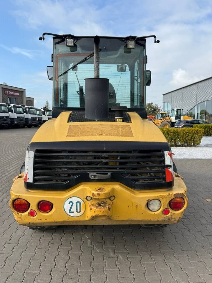 Chargeuse sur pneus CAT 908 H