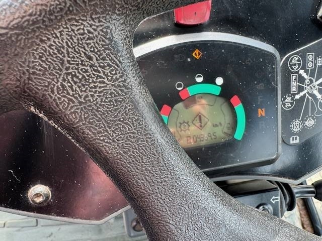 Chargeuse sur pneus CAT 908 H