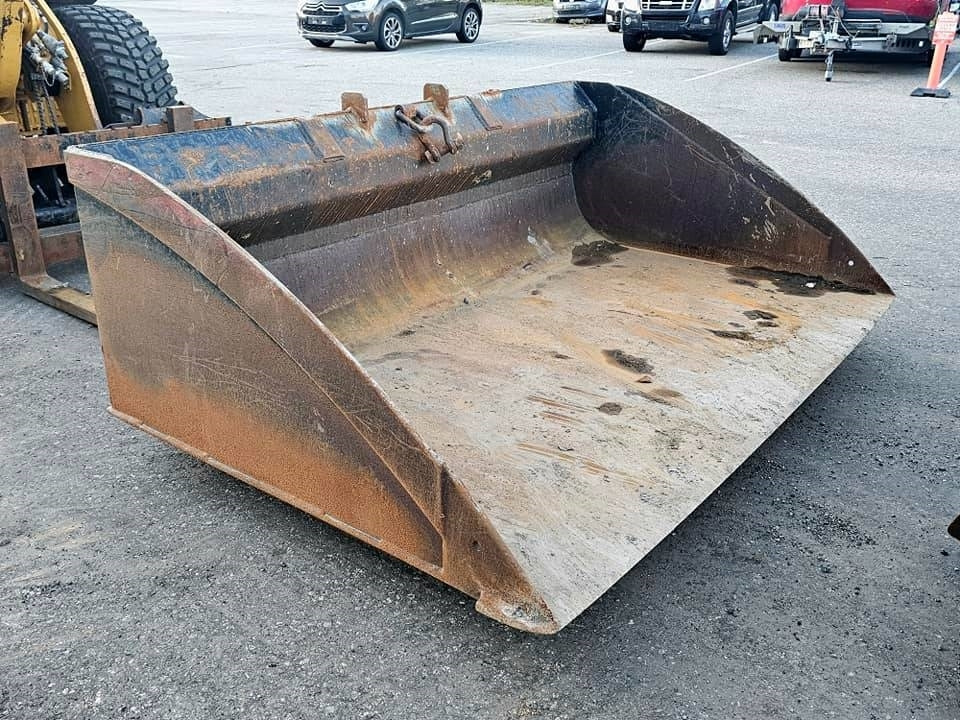 Chargeuse sur pneus CAT 908 H 2