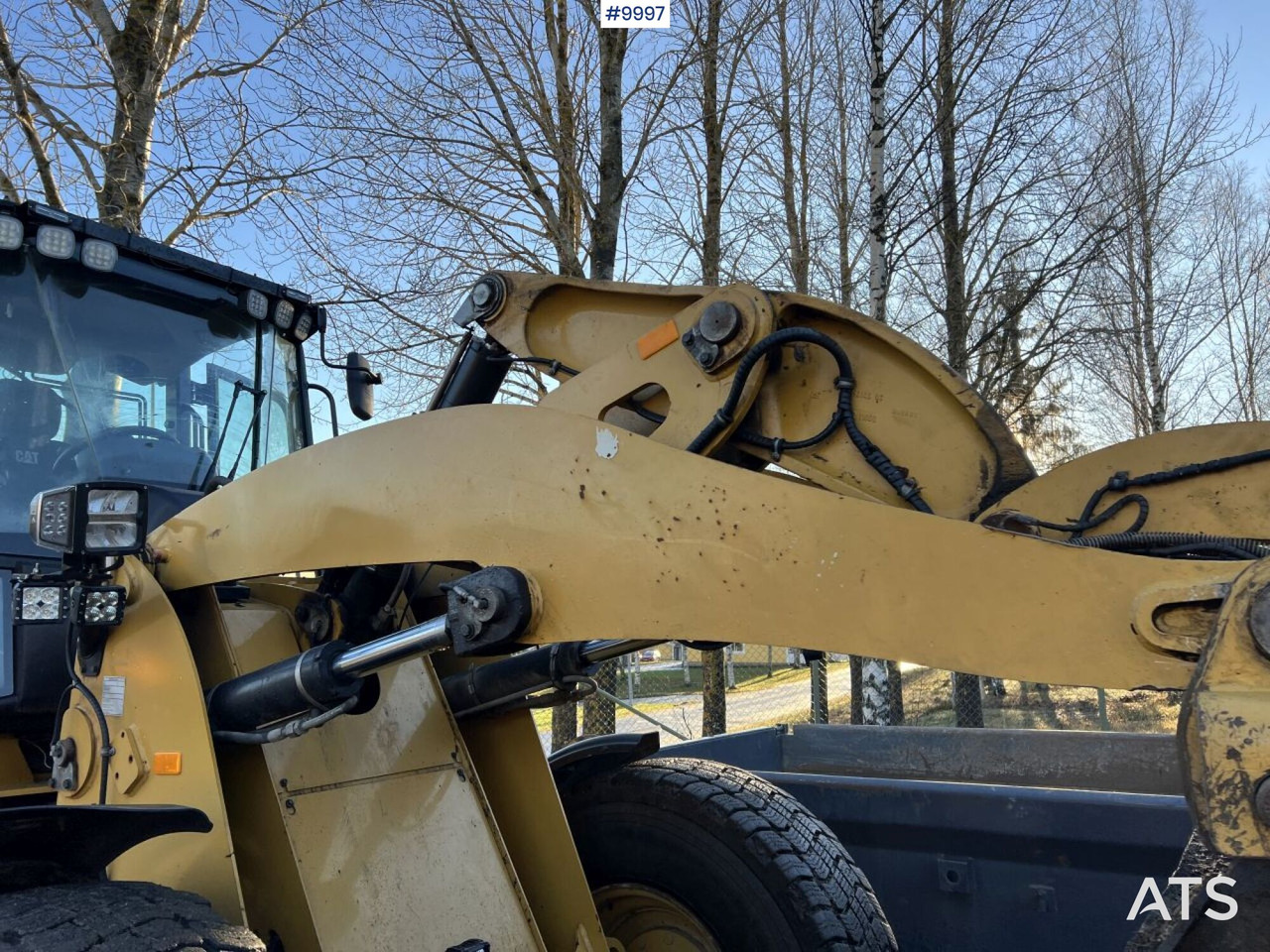 Chargeuse sur pneus CAT 910K Wheel Loader (VIDEO)