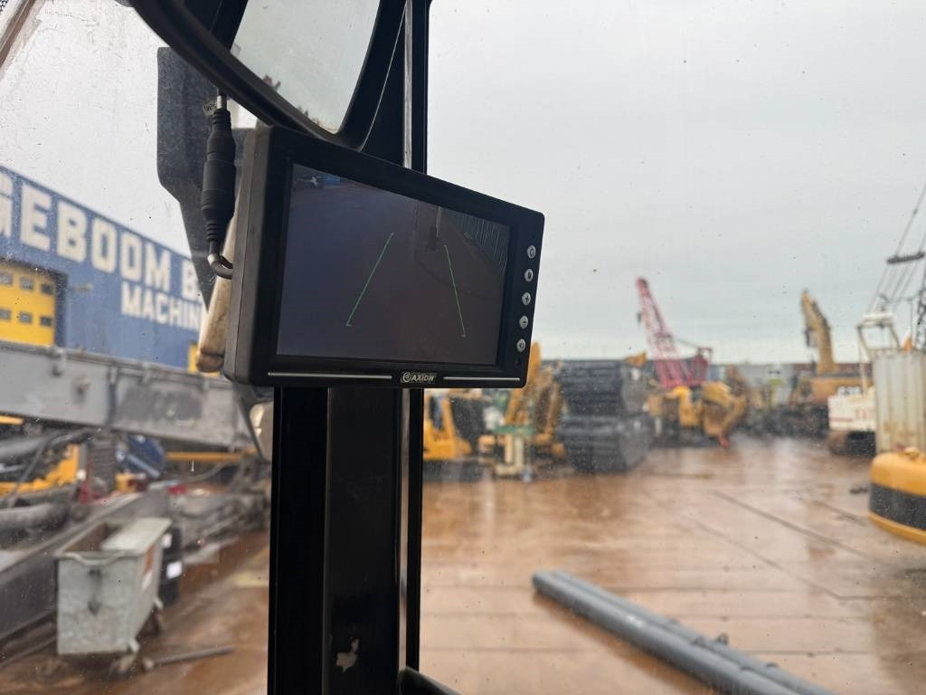 Chargeuse sur pneus CAT 914 G