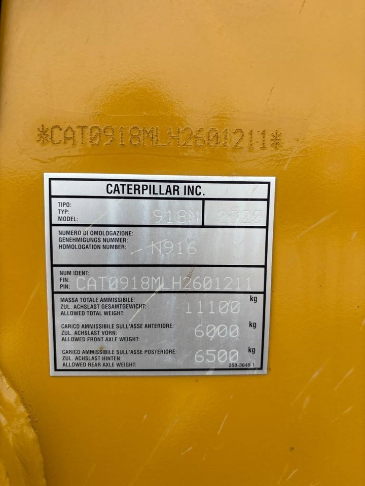 Chargeuse sur pneus CAT 918 M