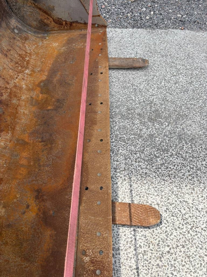 Chargeuse sur pneus CAT 918 M