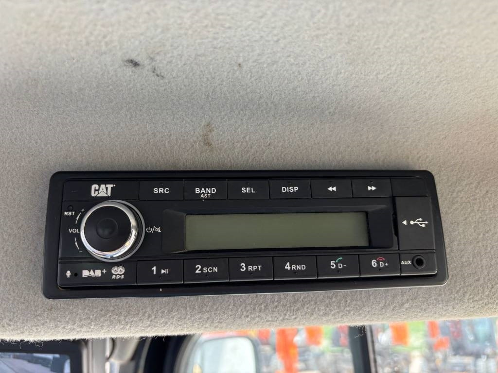 Chargeuse sur pneus CAT 918 M