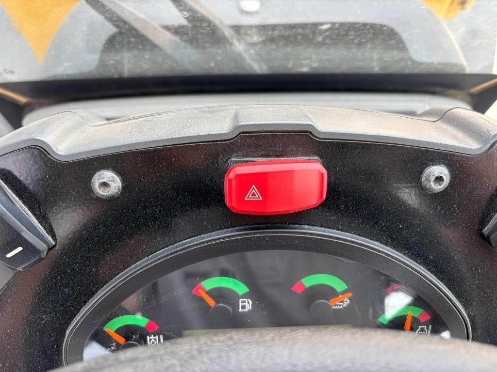 Chargeuse sur pneus CAT 918 M