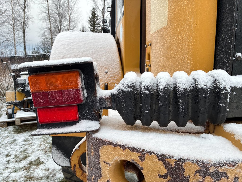 Chargeuse sur pneus CAT 924G