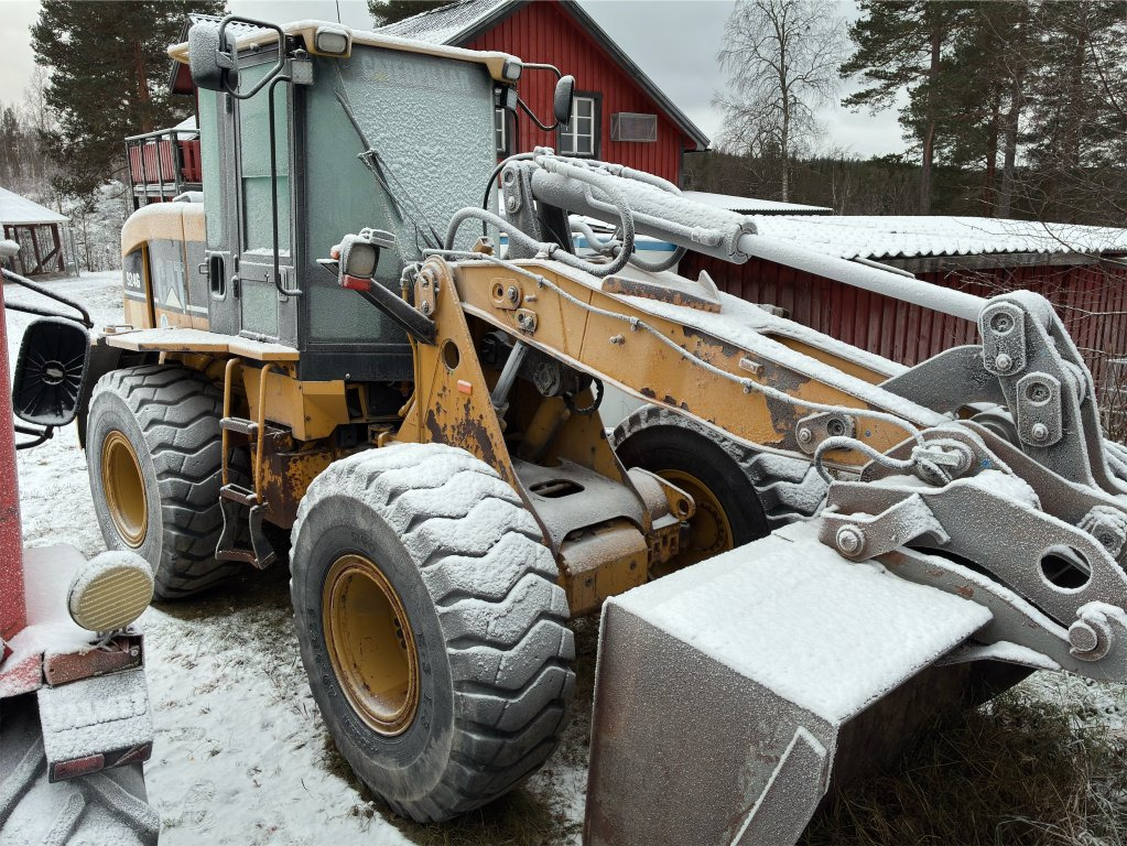 Chargeuse sur pneus CAT 924G