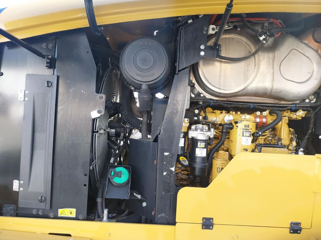 Chargeuse sur pneus CAT 926M