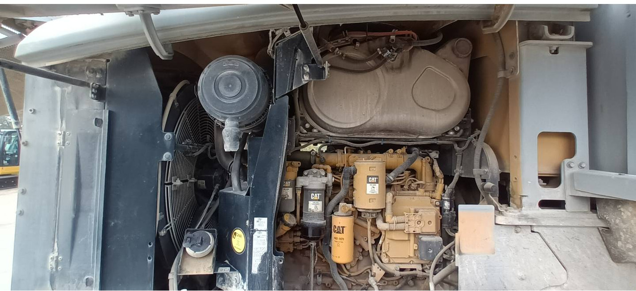 Chargeuse sur pneus CAT 930M