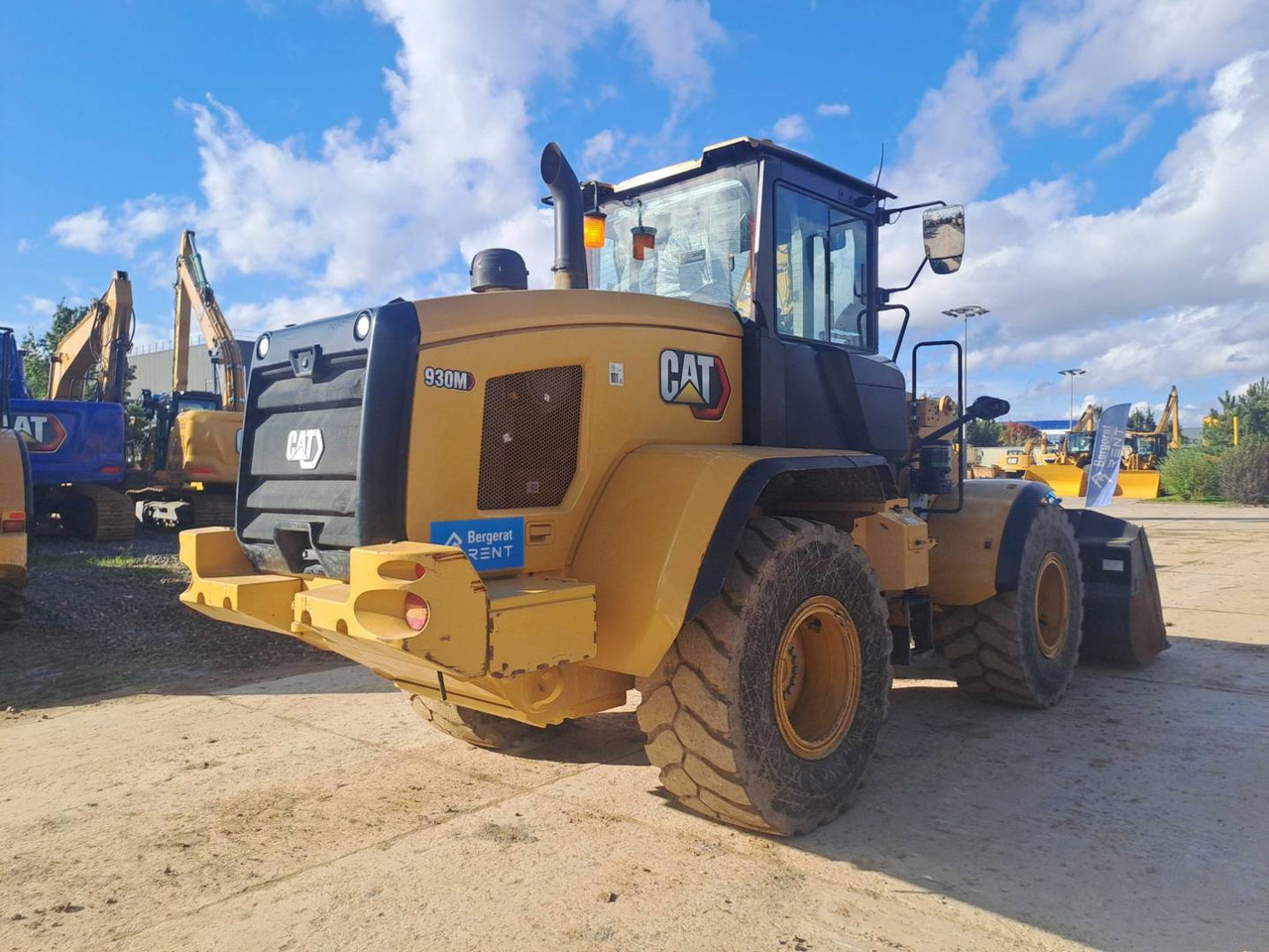 Chargeuse sur pneus CAT 930M