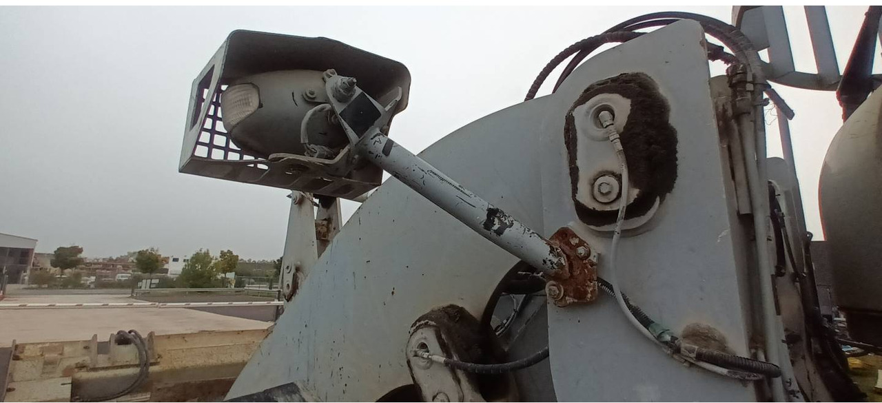 Chargeuse sur pneus CAT 930M