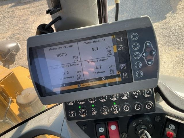 Chargeuse sur pneus CAT 938K