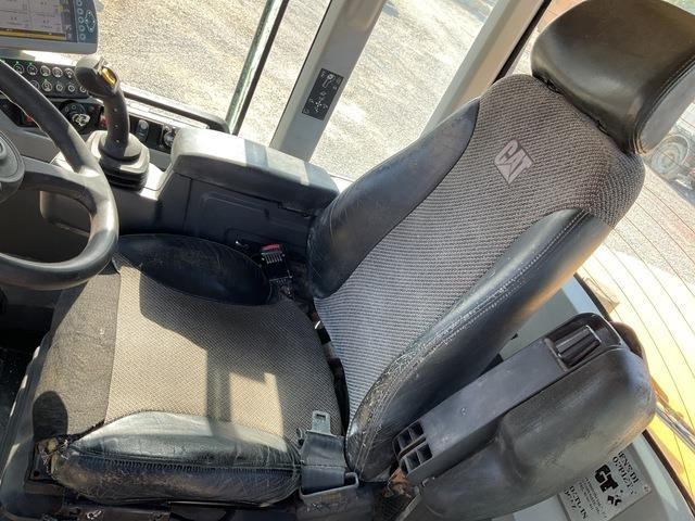 Chargeuse sur pneus CAT 938K