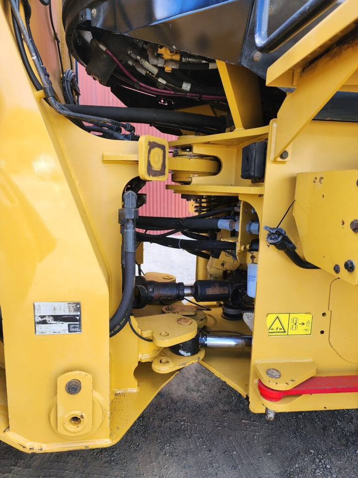 Chargeuse sur pneus CAT 938M