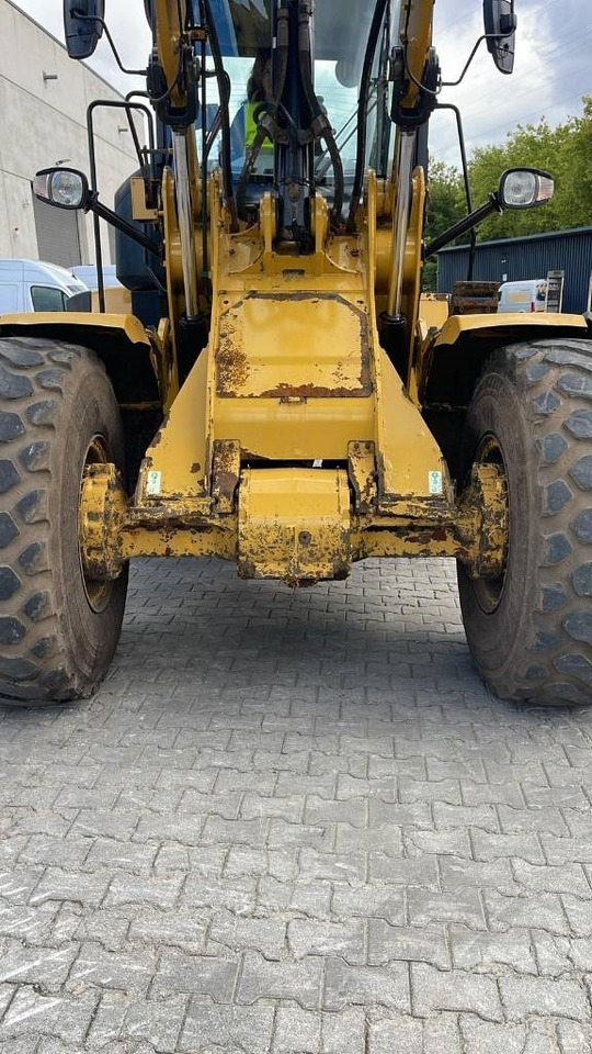 Chargeuse sur pneus CAT 938M