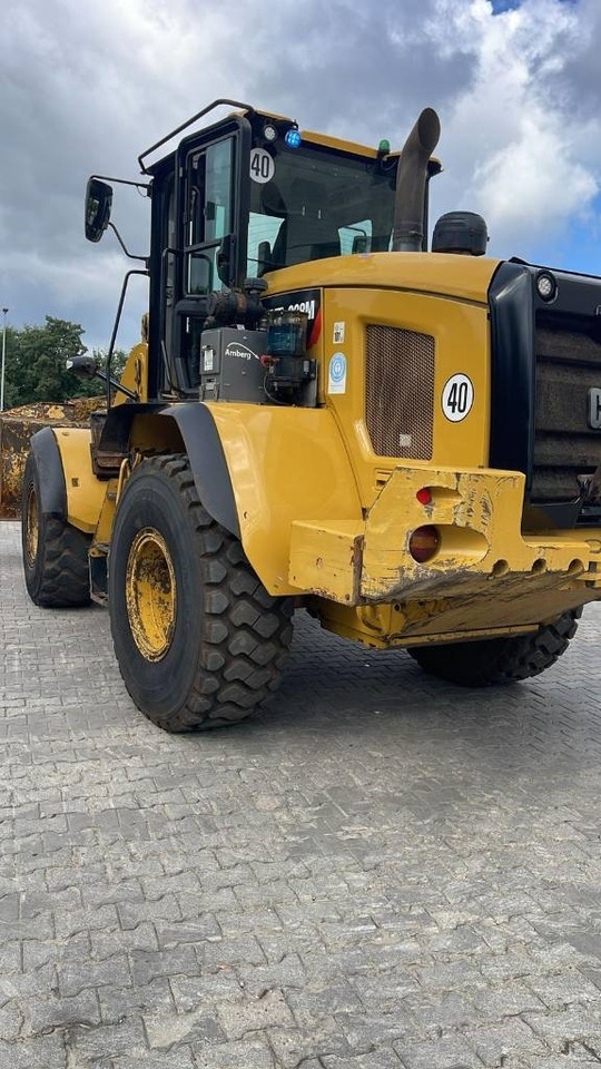 Chargeuse sur pneus CAT 938M