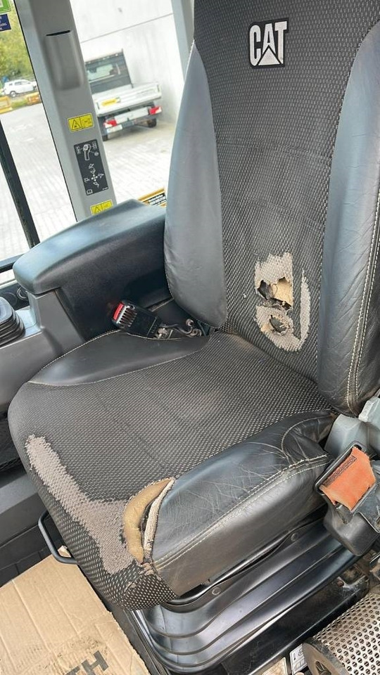 Chargeuse sur pneus CAT 938M