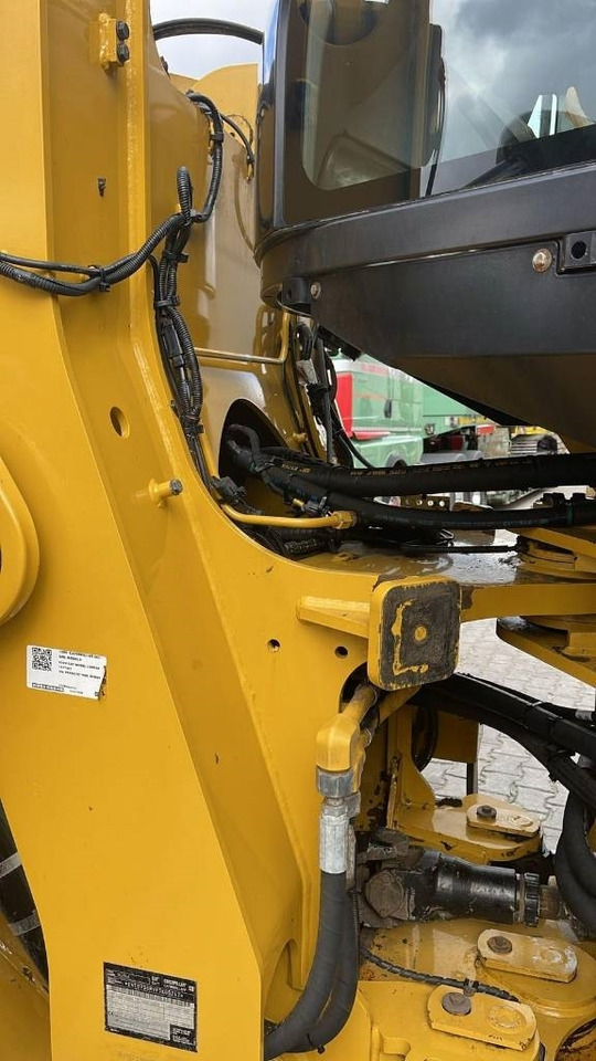 Chargeuse sur pneus CAT 938M