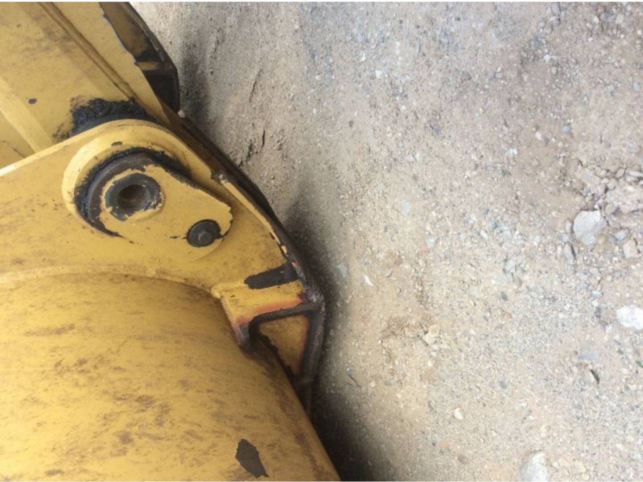 Chargeuse sur pneus CAT 938M