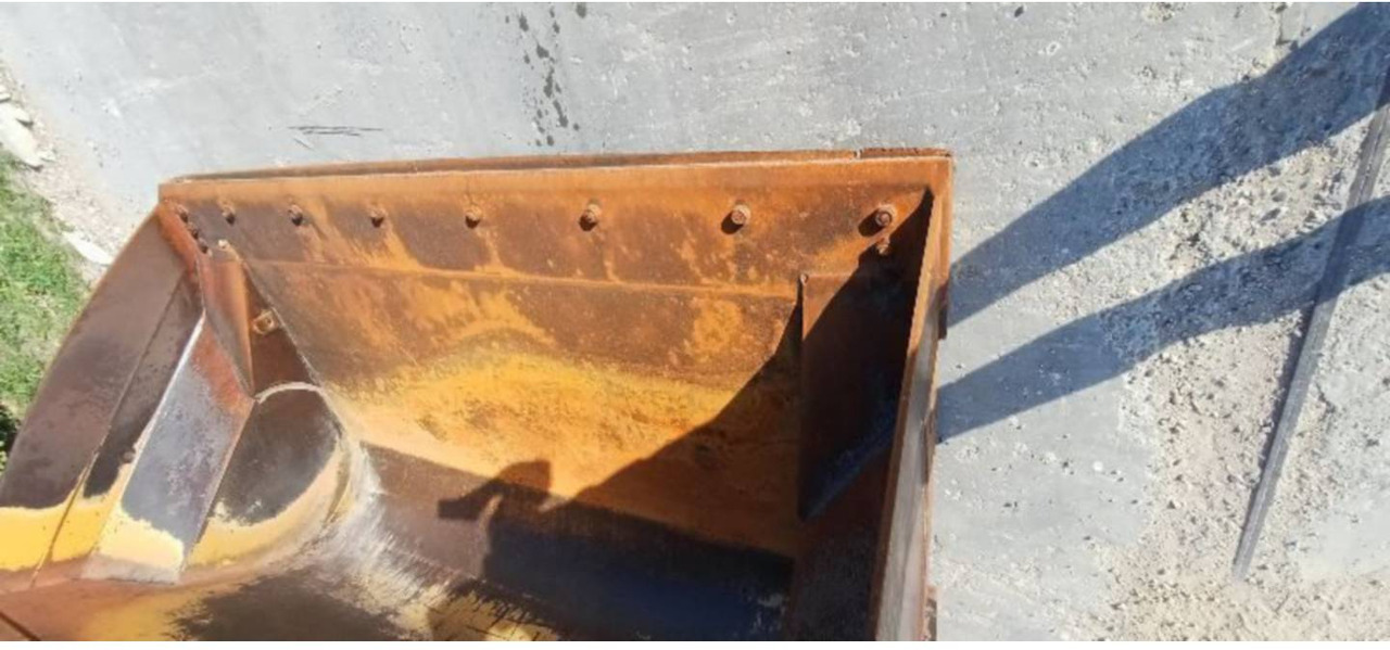 Chargeuse sur pneus CAT 938M