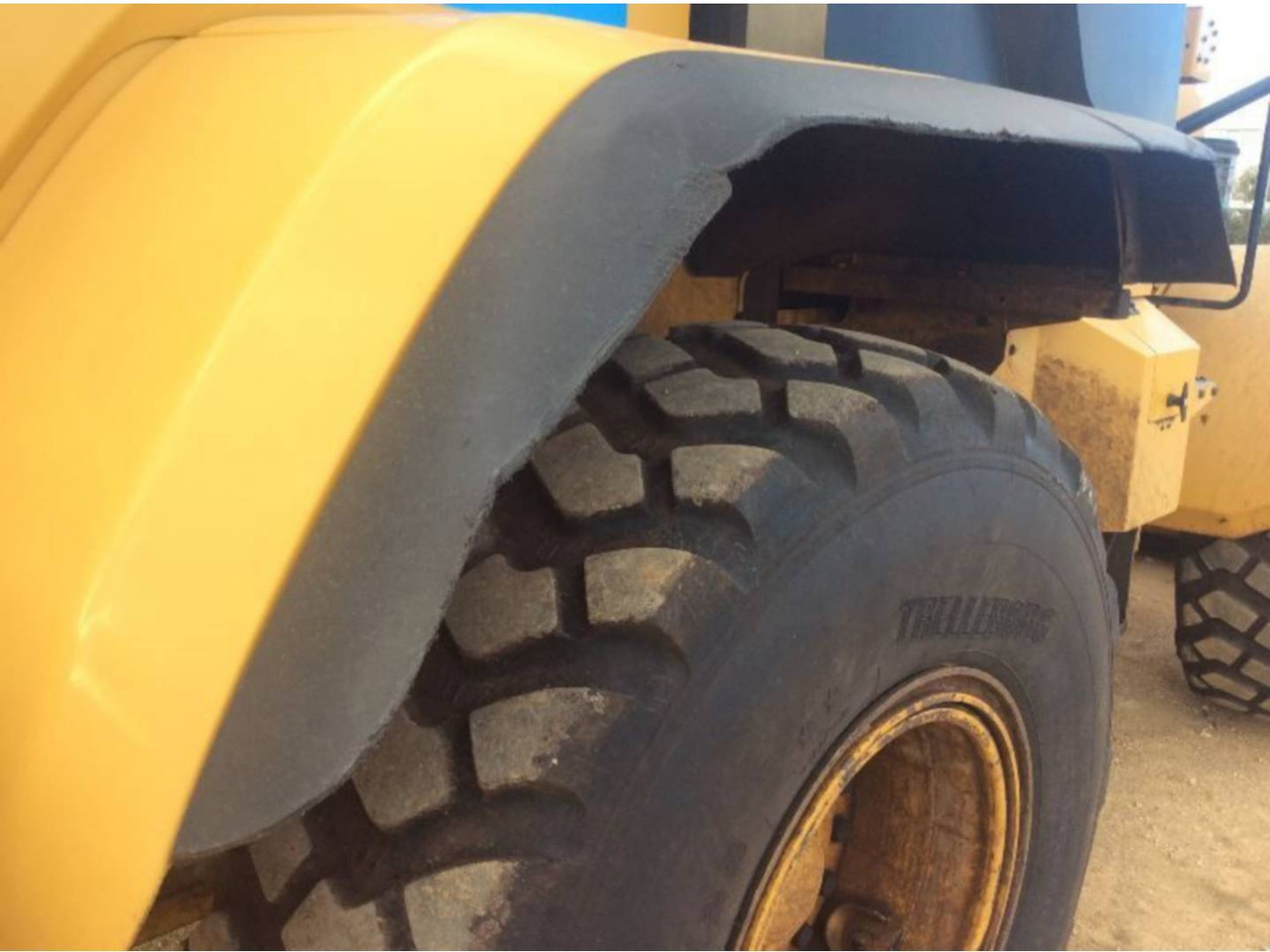 Chargeuse sur pneus CAT 938M