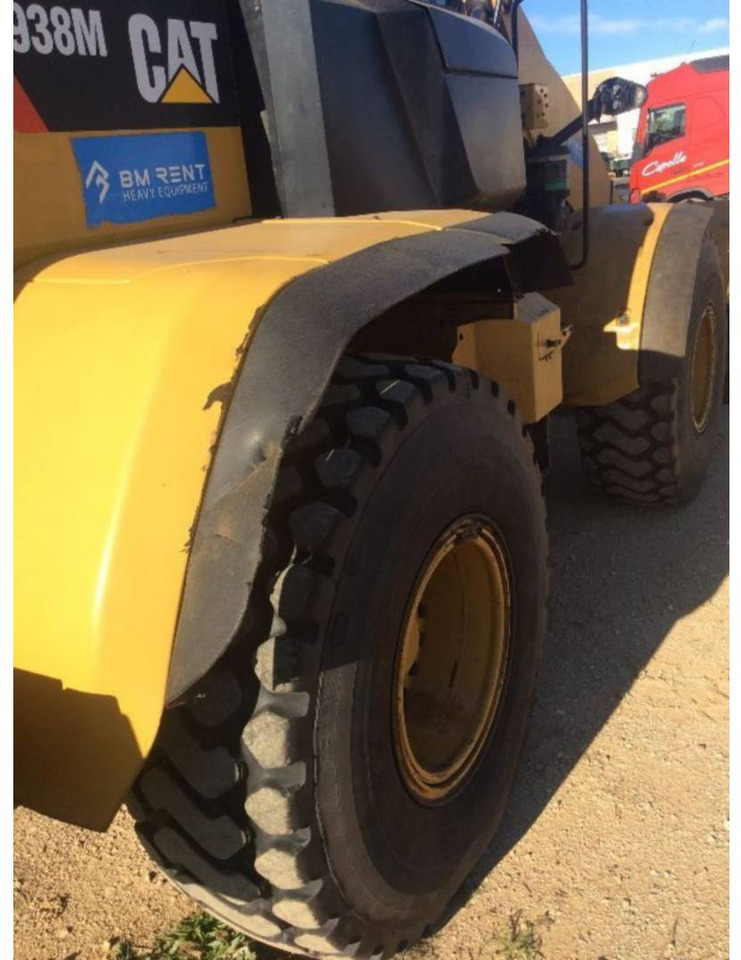 Chargeuse sur pneus CAT 938M