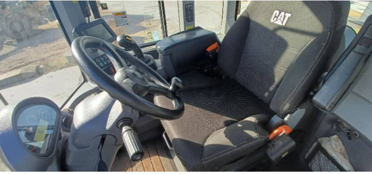 Chargeuse sur pneus CAT 938M