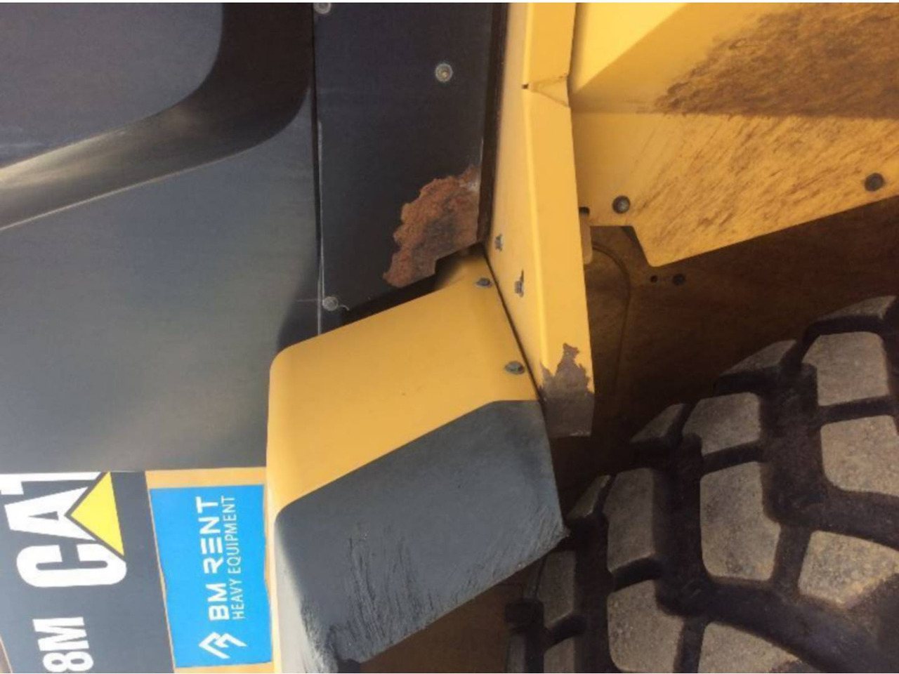 Chargeuse sur pneus CAT 938M