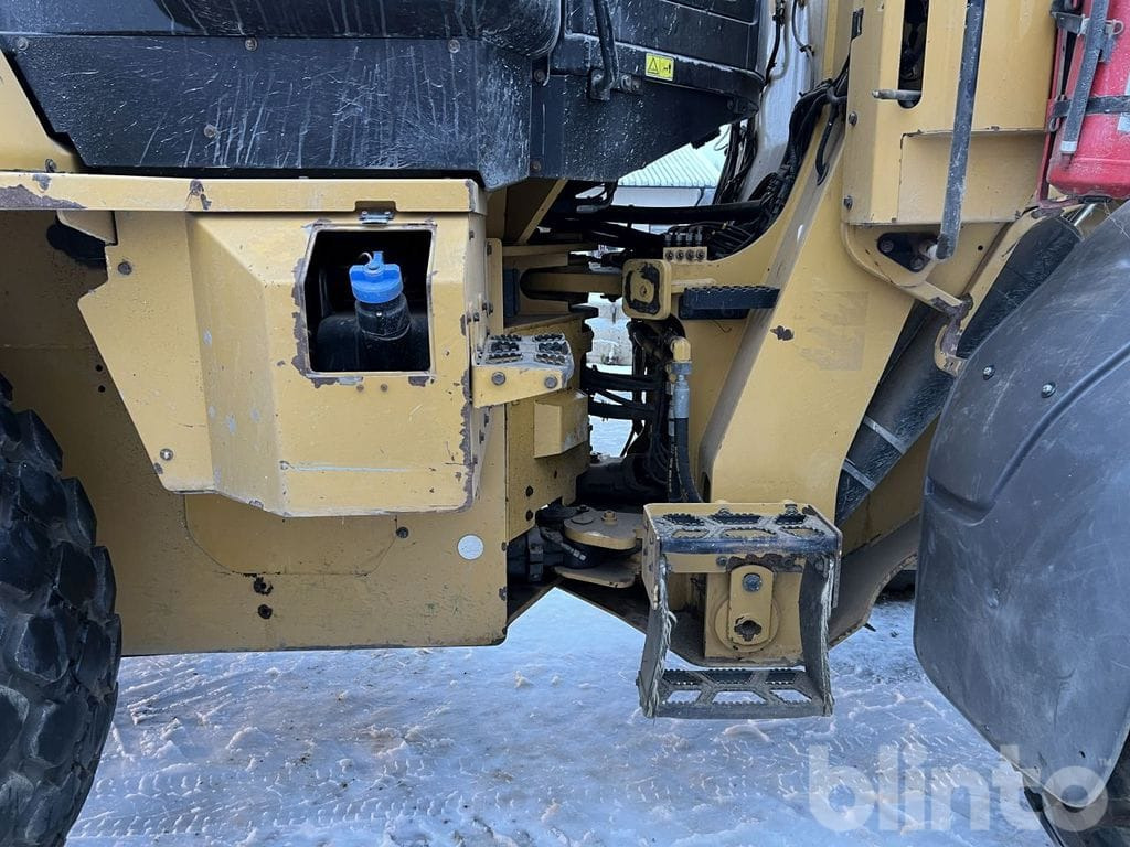 Chargeuse sur pneus CAT 938M Lång bom