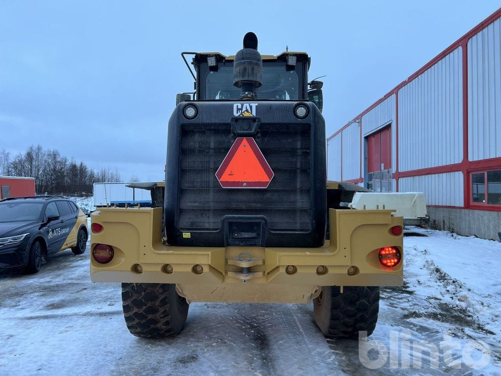 Chargeuse sur pneus CAT 938M Lång bom