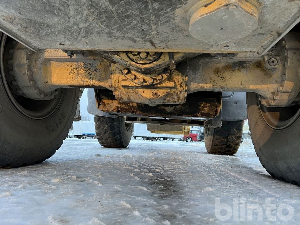 Chargeuse sur pneus CAT 938M Lång bom