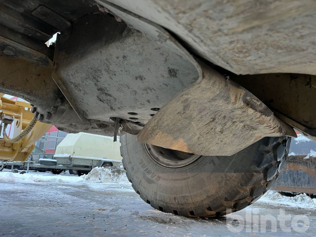 Chargeuse sur pneus CAT 938M Lång bom