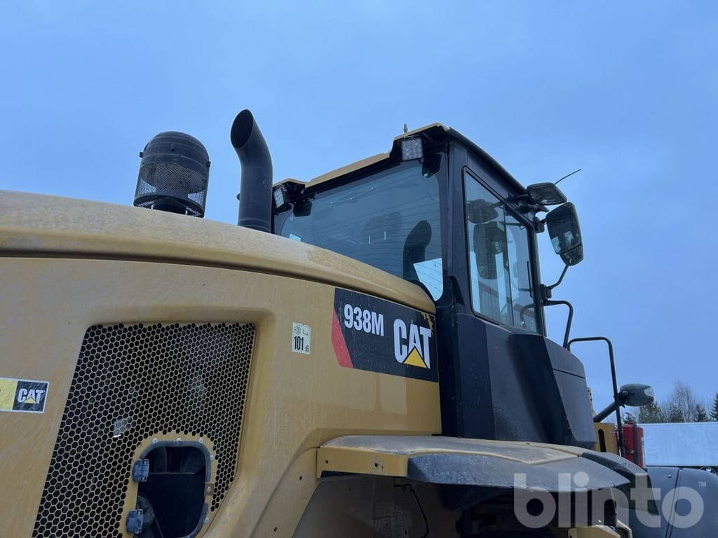 Chargeuse sur pneus CAT 938M Lång bom