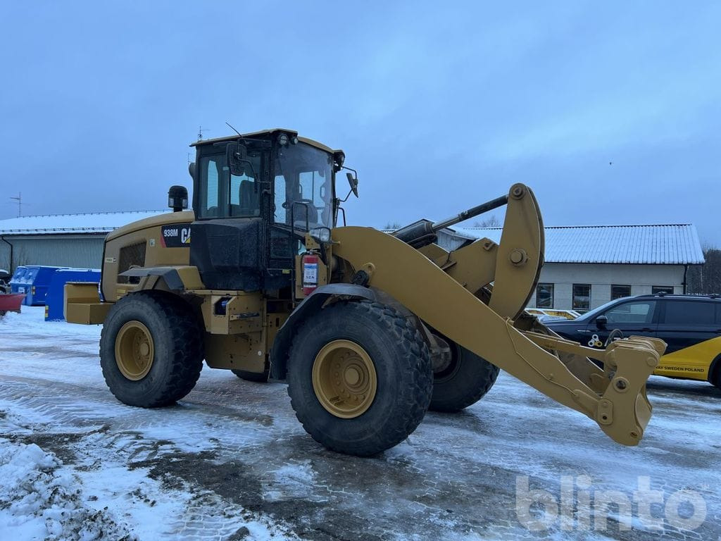 Chargeuse sur pneus CAT 938M Lång bom