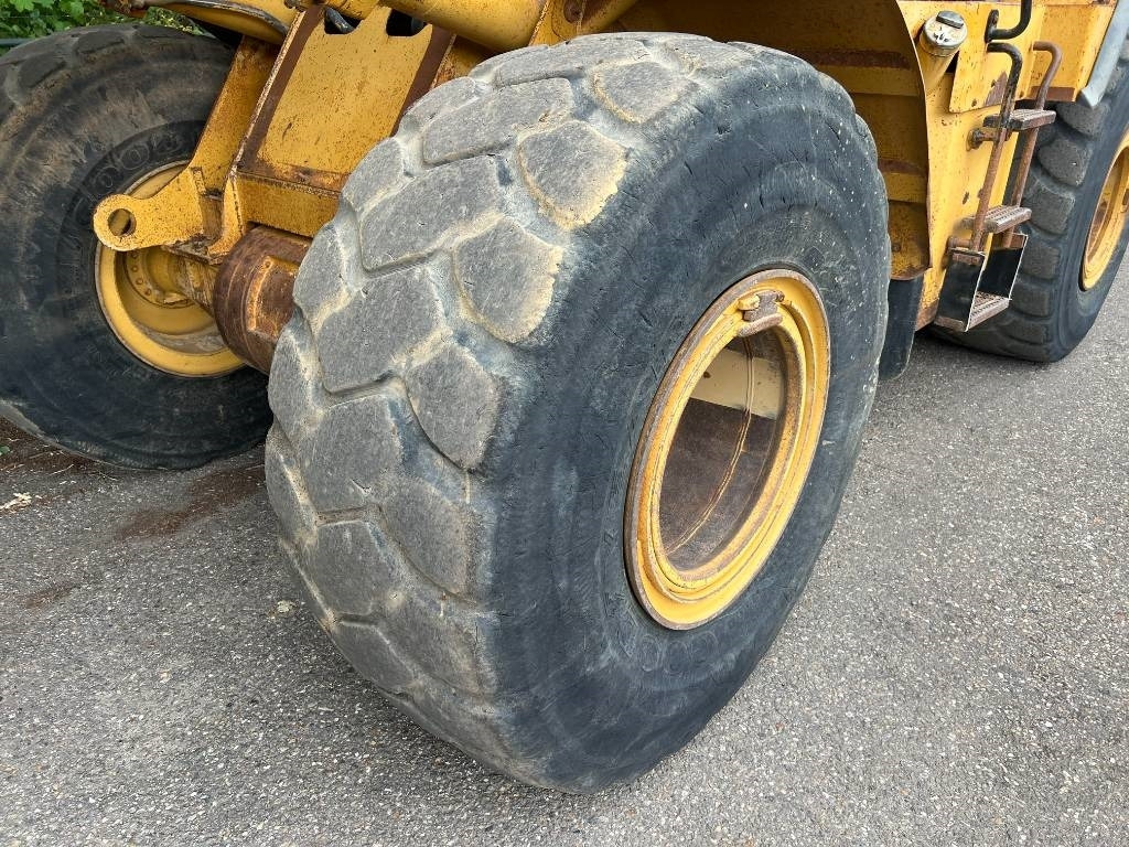 Chargeuse sur pneus CAT 950G