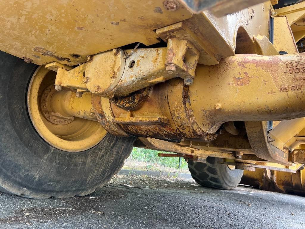 Chargeuse sur pneus CAT 950G