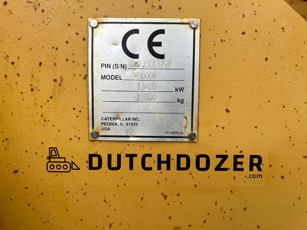 Chargeuse sur pneus CAT 950G