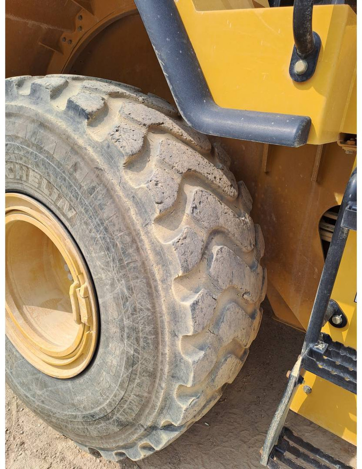 Chargeuse sur pneus CAT 950GC